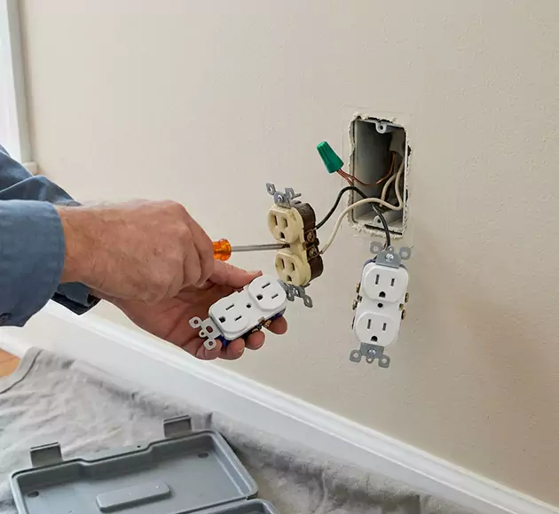 Professional Outlet Replacement: Your Local Swap-Out Team in Hartselle, AL